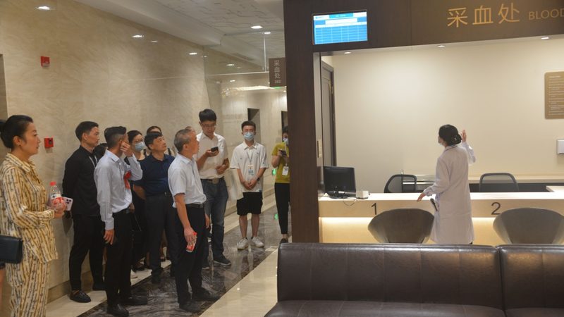 根据国家医保政策，孕前检查项目主要包括：